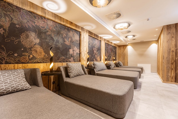 Foto van Premium appartement in Tirol met gedeeld zwembad - Vakantiehuis in Fügen - Resort