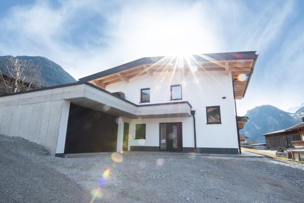 Foto van Appartement Moiklerhof - Vakantiehuis in Ramsau im Zillertal - ExteriorSummer