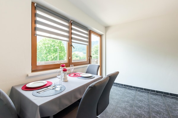Foto van Aantrekkelijk appartement met terras - Vakantiehuis in Kirchbichl - DiningRoom