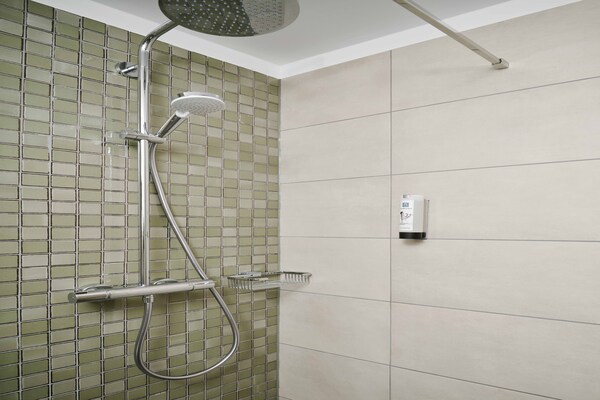 Foto van Chalet in Berwang met Ski-In/Ski-Out - Vakantiehuis in Berwang - BathRoom