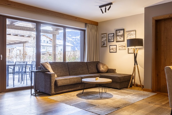 Foto van Ruim appartement met zwembad (zonder borg) - Vakantiehuis in Ehrwald - LivingRoom
