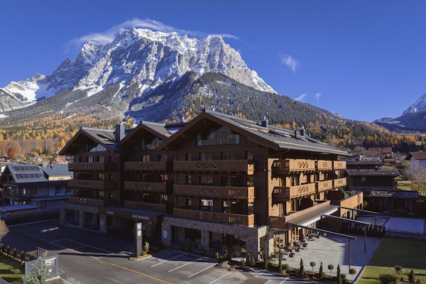 Foto van Gezellig chalet met balkon (zonder borg) - Vakantiehuis in Ehrwald - ExteriorSummer