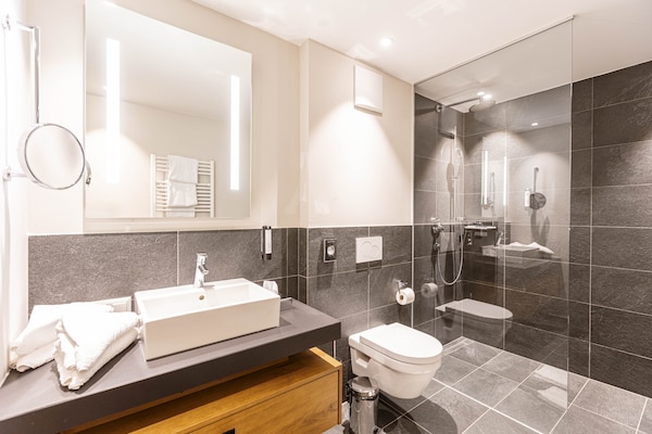 Foto van Ruim appartement met gedeeld zwembad (zonder borg) - BathRoom
