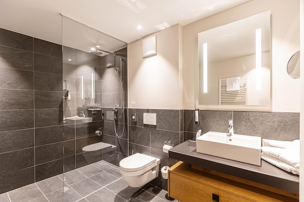 Foto van Ruim appartement met gedeeld zwembad (zonder borg) - BathRoom