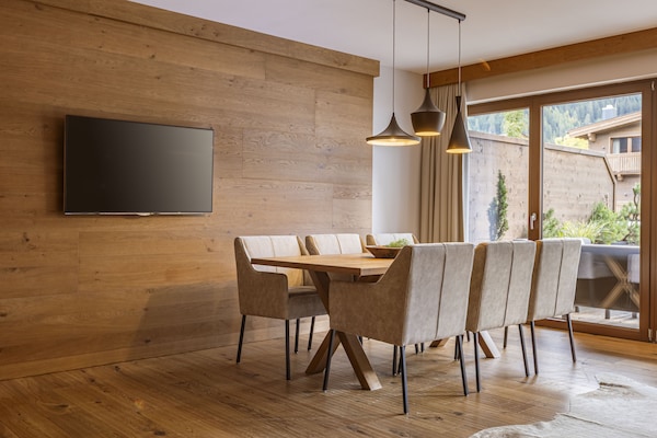 Foto van Premium appartement met 2 slaapkamers (zonder borg) - DiningRoom