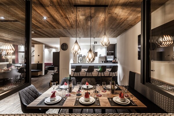 Foto van Luxe Chalet in Gaschurn bij Skilift - Vakantiehuis in Gaschurn - DiningRoom