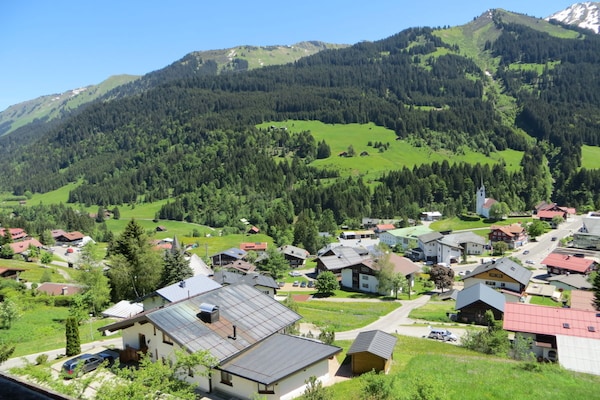 Foto van Preekstoelmuur in het gastenverblijf op de berg - Vakantiehuis in Hirschegg - Untagged