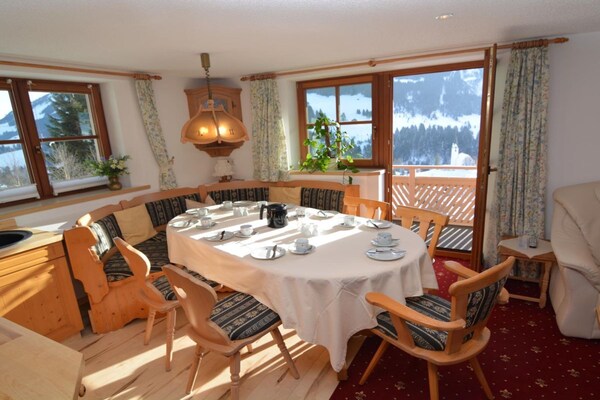 Foto van Preekstoelmuur in het gastenverblijf op de berg - Vakantiehuis in Hirschegg - Untagged