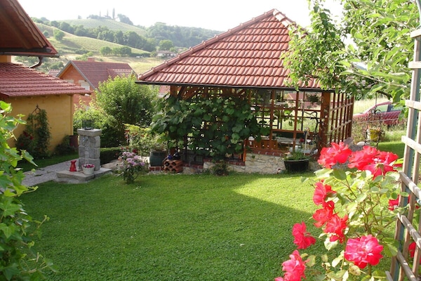 Foto van 1 in het romantische gastenverblijf Annas-Home - Vakantiehuis in Ratsch - Untagged