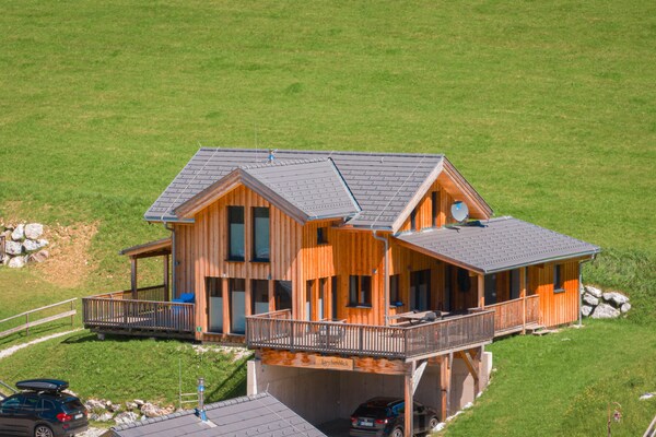 Foto van Premium chalet met terras - Vakantiehuis in Hohentauern - ExteriorSummer