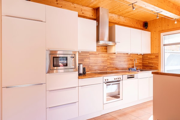 Foto van Premium vakantiehuis met sauna en jacuzzi - Vakantiehuis in Hohentauern - Kitchen