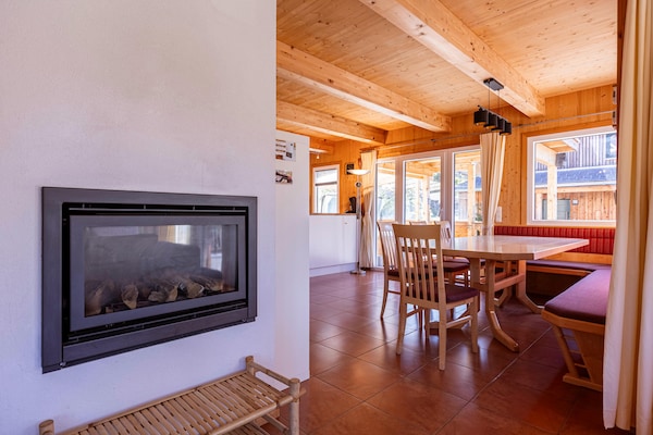 Foto van Premium vakantiehuis met sauna en jacuzzi - Vakantiehuis in Hohentauern - LivingRoom