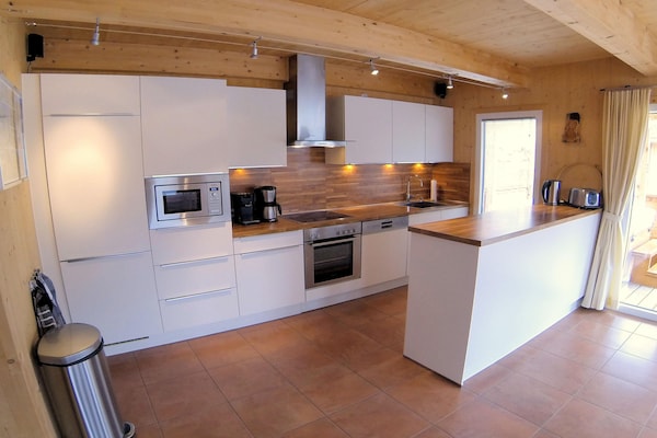 Foto van Premium vakantiehuis met sauna en jacuzzi - Vakantiehuis in Hohentauern - Kitchen