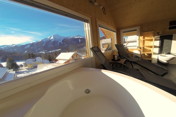Foto van Premium vakantiehuis met sauna en jacuzzi - Vakantiehuis in Hohentauern - BedRoom