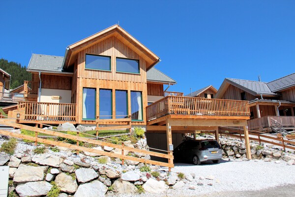 Foto van Premium vakantiehuis met sauna en jacuzzi - Vakantiehuis in Hohentauern - ExteriorSummer