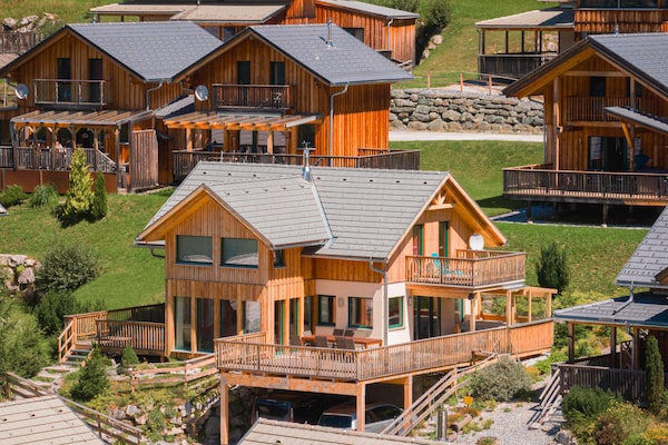 Foto van Premium vakantiehuis met sauna en jacuzzi - Vakantiehuis in Hohentauern - ExteriorSummer