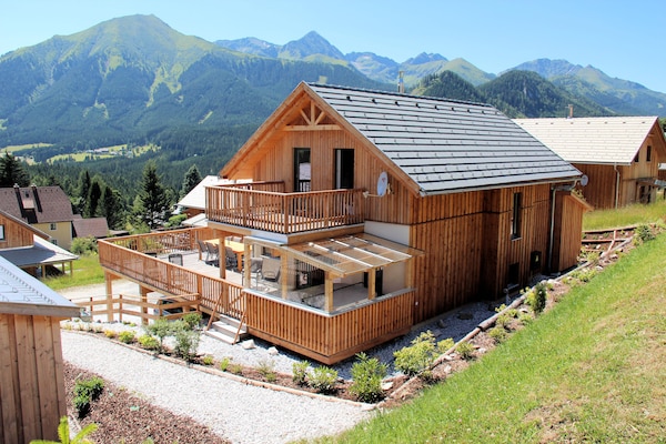Foto van Premium vakantiehuis met sauna en jacuzzi - Vakantiehuis in Hohentauern - ExteriorSummer
