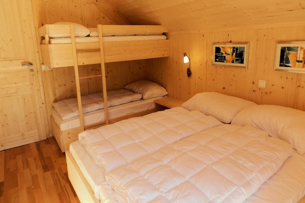 Foto van Premium vakantiehuis met sauna en jacuzzi - Vakantiehuis in Hohentauern - BedRoom