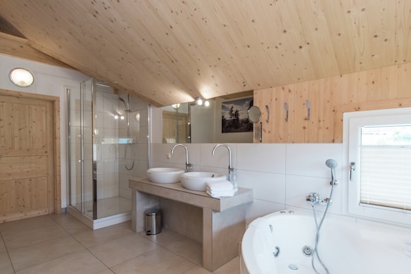 Foto van Premium chalet met sauna - Vakantiehuis in Sankt Georgen am Kresichberg - BathRoom