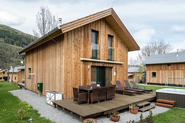 Foto van Sfeervol chalet met hottub - Vakantiehuis in Sankt Georgen am Kresichberg - ExteriorSummer
