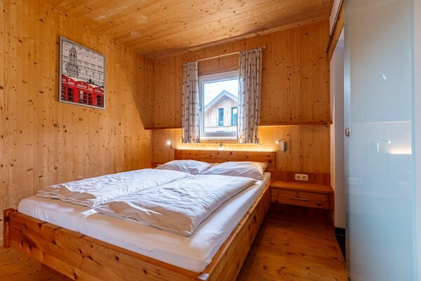 Foto van Premium chalet met infraroodsauna en whirlpool - Vakantiehuis in Sankt Georgen am Kresichberg - BedRoom