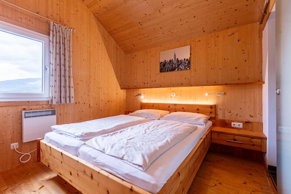 Foto van Premium chalet met infraroodsauna en whirlpool - Vakantiehuis in Sankt Georgen am Kresichberg - BedRoom