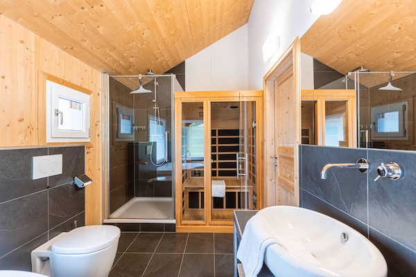 Foto van Premium chalet met infraroodsauna en whirlpool - Vakantiehuis in Sankt Georgen am Kresichberg - Wellness