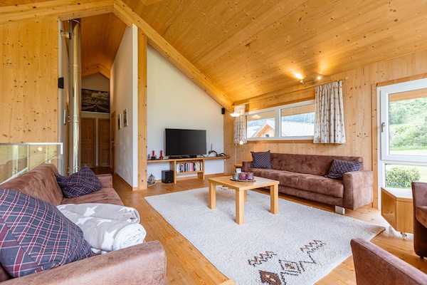Foto van Premium chalet met infraroodsauna en whirlpool - Vakantiehuis in Sankt Georgen am Kresichberg - LivingRoom