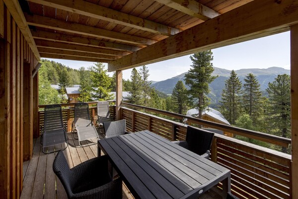Foto van Sfeervol chalet met infraroodsauna - Vakantiehuis in Turracherhöhe - TerraceBalcony