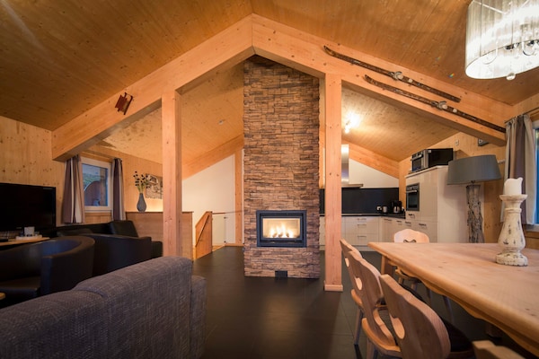 Foto van Sfeervol chalet met infraroodsauna - Vakantiehuis in Turracherhöhe - LivingRoom