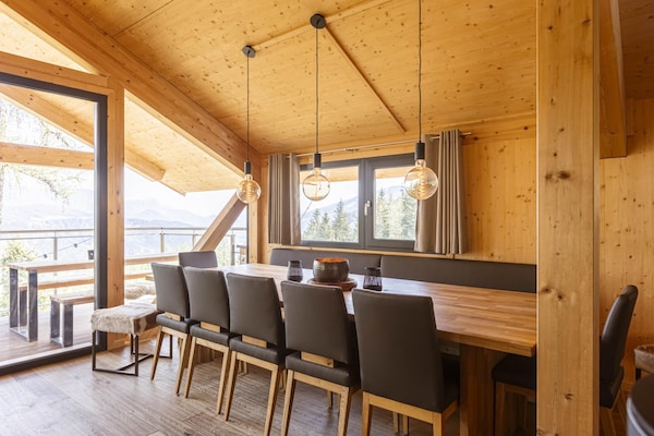 Foto van Premium chalet met infraroodsauna - Vakantiehuis in Schladming - Pichl, Ennstal - DiningRoom