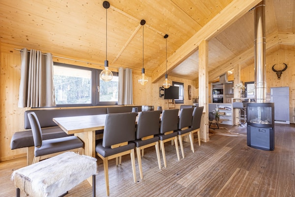 Foto van Premium chalet met infraroodsauna - Vakantiehuis in Schladming - Pichl, Ennstal - DiningRoom