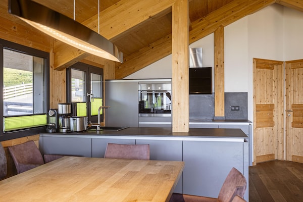 Foto van Premium chalet met sauna - Vakantiehuis in Schladming - Pichl, Ennstal - Kitchen
