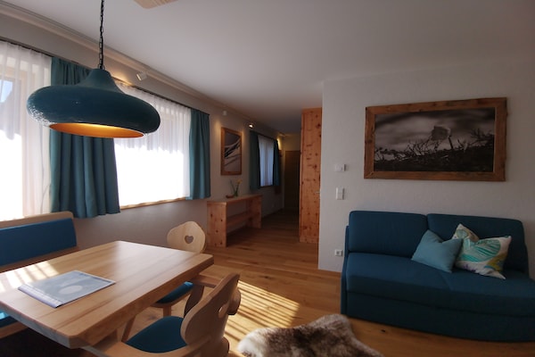 Foto van Premium chalet in Tauplitz met sauna en zwembad - Vakantiehuis in Bad Mitterndorf - LivingRoom