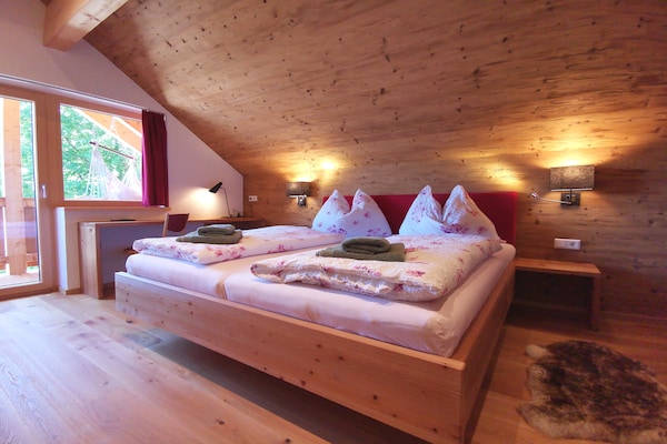 Foto van Premium chalet in Tauplitz met sauna en zwembad - Vakantiehuis in Bad Mitterndorf - BedRoom