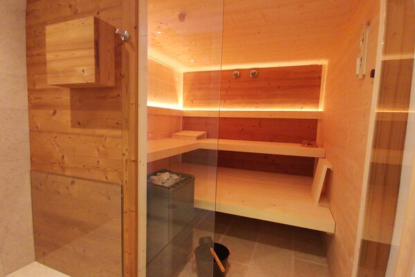 Foto van Premium chalet in Tauplitz met sauna en zwembad - Vakantiehuis in Bad Mitterndorf - Wellness