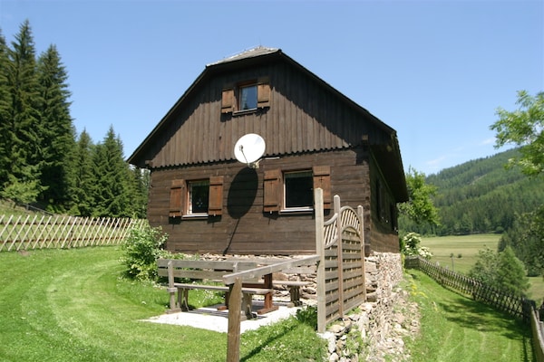 Foto van Chalet in Kalchberg bij Klippitztörl Ski - Vakantiehuis in Bad St. Leonhard-Kalchberg - TerraceBalcony