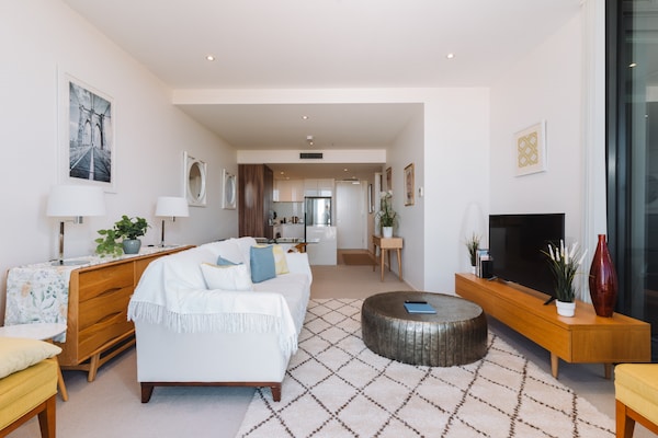 Foto van 1-slaapkamerappartement met uitzicht, zwembad, fitness, BBQ en parking - LivingRoom