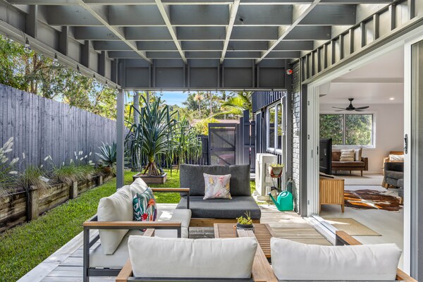 Foto van Trendy huis met 2 slaapkamers en buitenentertainment - TerraceBalcony