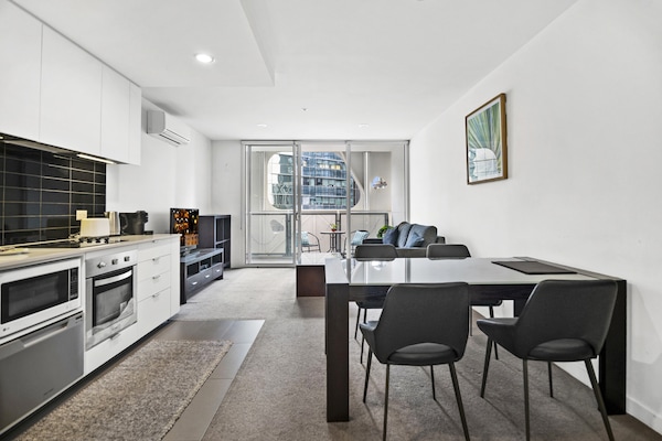 Foto van 1-slaapkamerappartement in Docklands | Loopafstand van Marvel Stadium + Balkon - Untagged