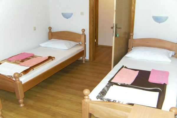 Foto van Triple room with Balcony - Vakantiehuis in Medugorje - BedRoom