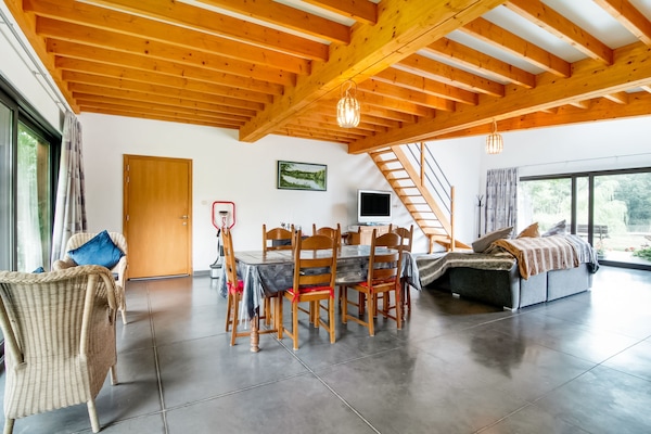 Foto van Natuurhuisje in Florennes - Vakantiehuis in Florennes - LivingRoom