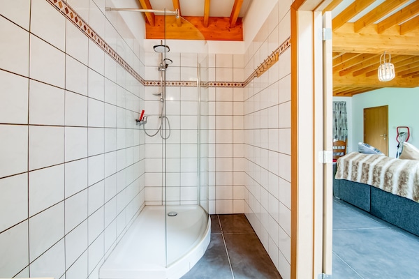 Foto van Natuurhuisje in Florennes - Vakantiehuis in Florennes - BathRoom