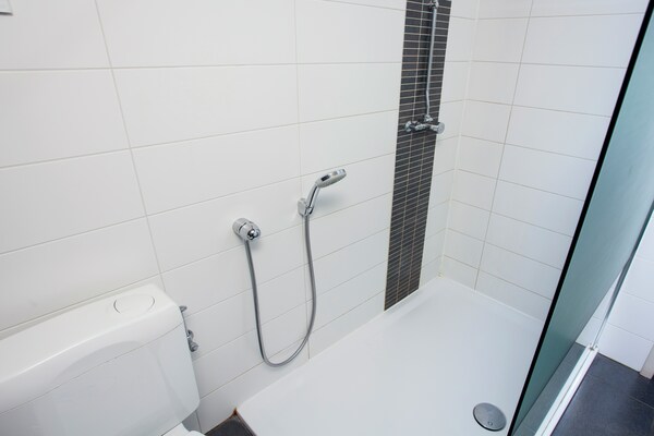 Foto van Vakantiehuis in de Ardennen met prachtig uitzicht - Vakantiehuis in Aywaille - BathRoom