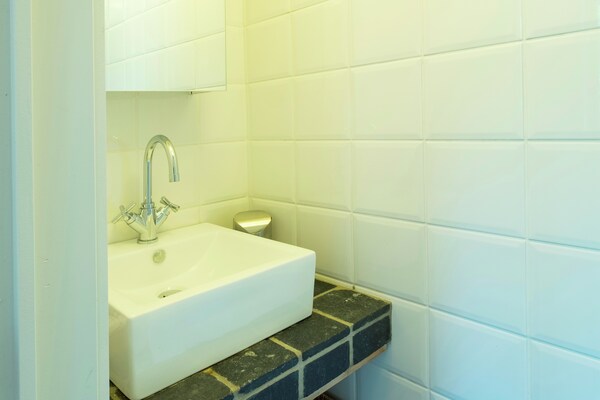 Foto van Vakantiehuis bij Knebelsrod Ederbergland - Vakantiehuis in Hastière par Dela - BathRoom