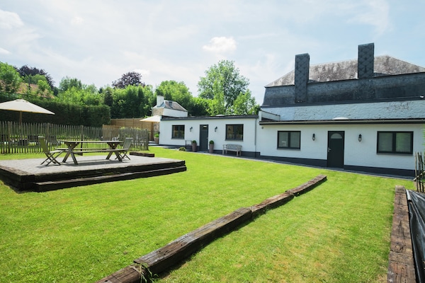 Foto van Vakantiehuis bij Knebelsrod Ederbergland - Vakantiehuis in Hastière par Dela - GardenSummer