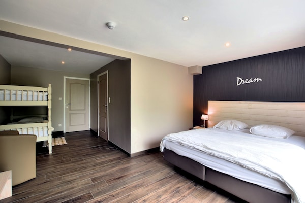 Foto van Luxe chalet in Beauraing met 2 sauna's - Vakantiehuis in Beauraing - BedRoom