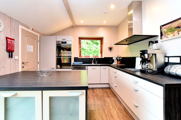 Foto van Luxe chalet in Beauraing met 2 sauna's - Vakantiehuis in Beauraing - Kitchen