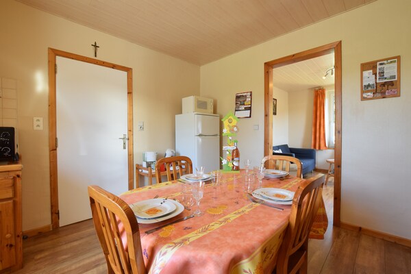 Foto van Chalet in Bovigny met bos en barbecue - Vakantiehuis in bovigny - DiningRoom