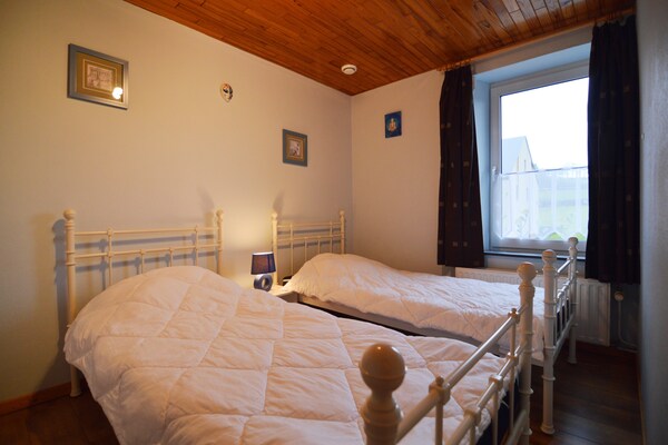 Foto van Chalet in Bovigny met bos en barbecue - Vakantiehuis in bovigny - BedRoom